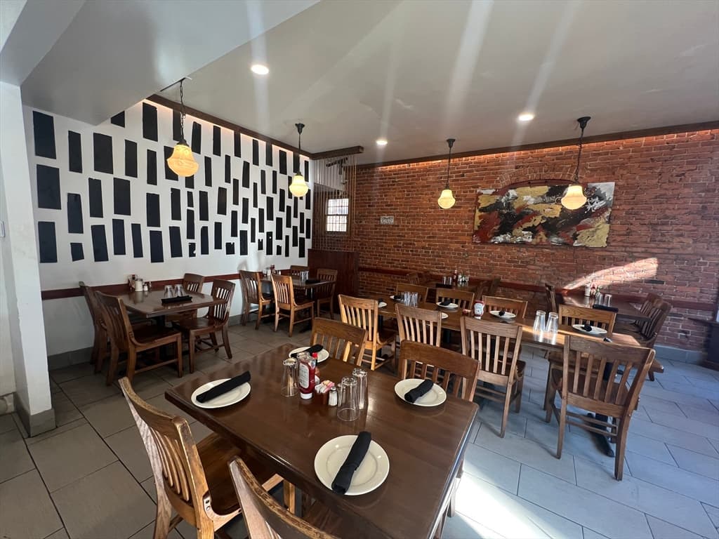 Business Opportunity at 123 Main St, Brookline MA 02445, photo 3 of 17