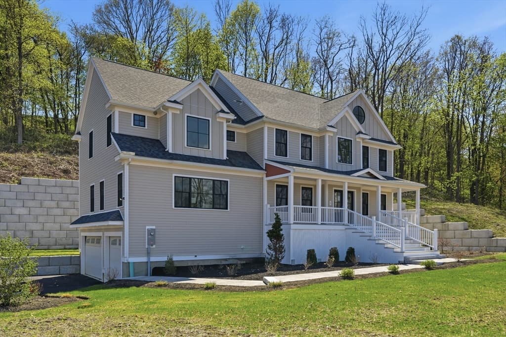 161 Bridge Street, Hamilton MA 01982