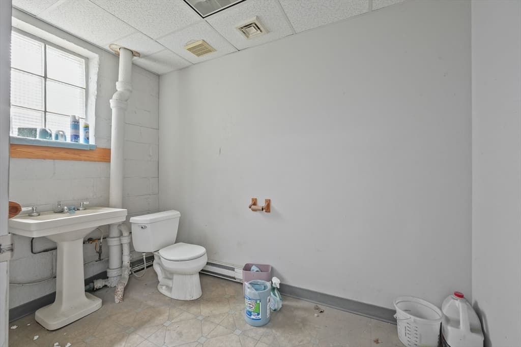 138 Morgan St, Fall River MA 02721 photo 12