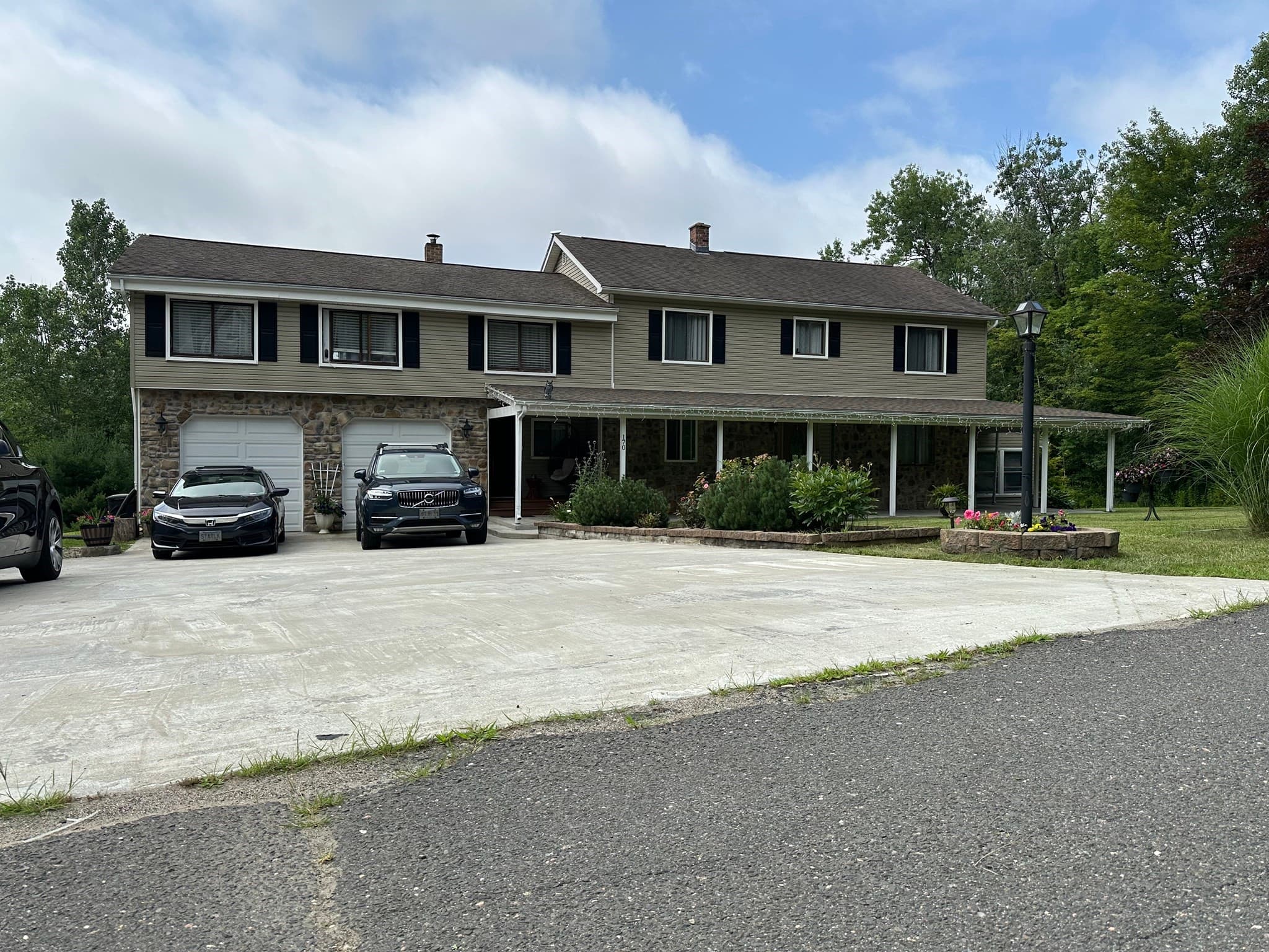 170 Timberidge Drive, Russell MA 01071