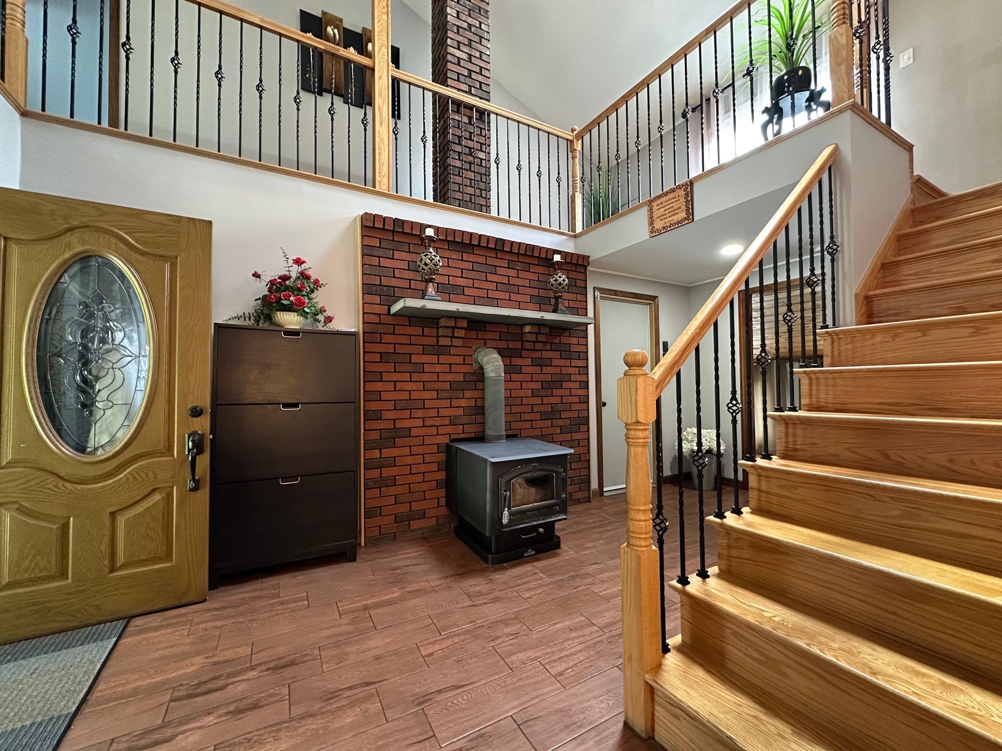 Single Family Residence at 170 Timberidge Drive, Russell MA 01071, photo 5 of 31