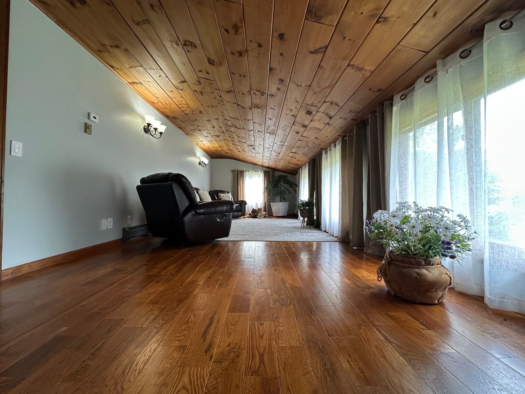 Single Family Residence at 170 Timberidge Drive, Russell MA 01071, photo 9 of 31