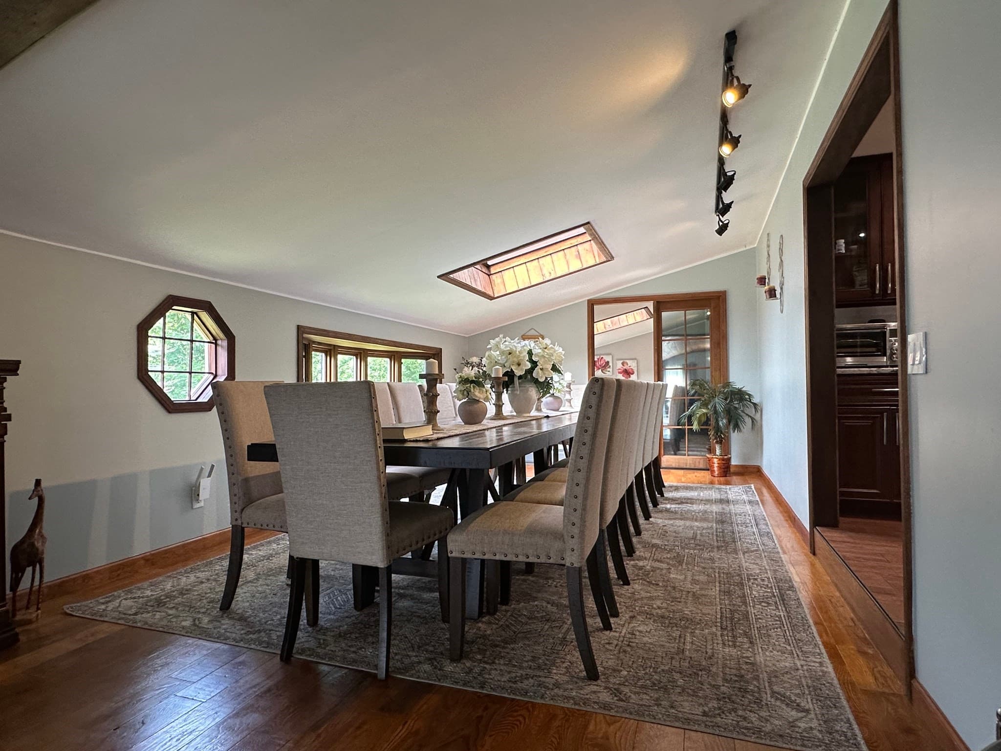 Single Family Residence at 170 Timberidge Drive, Russell MA 01071, photo 11 of 31