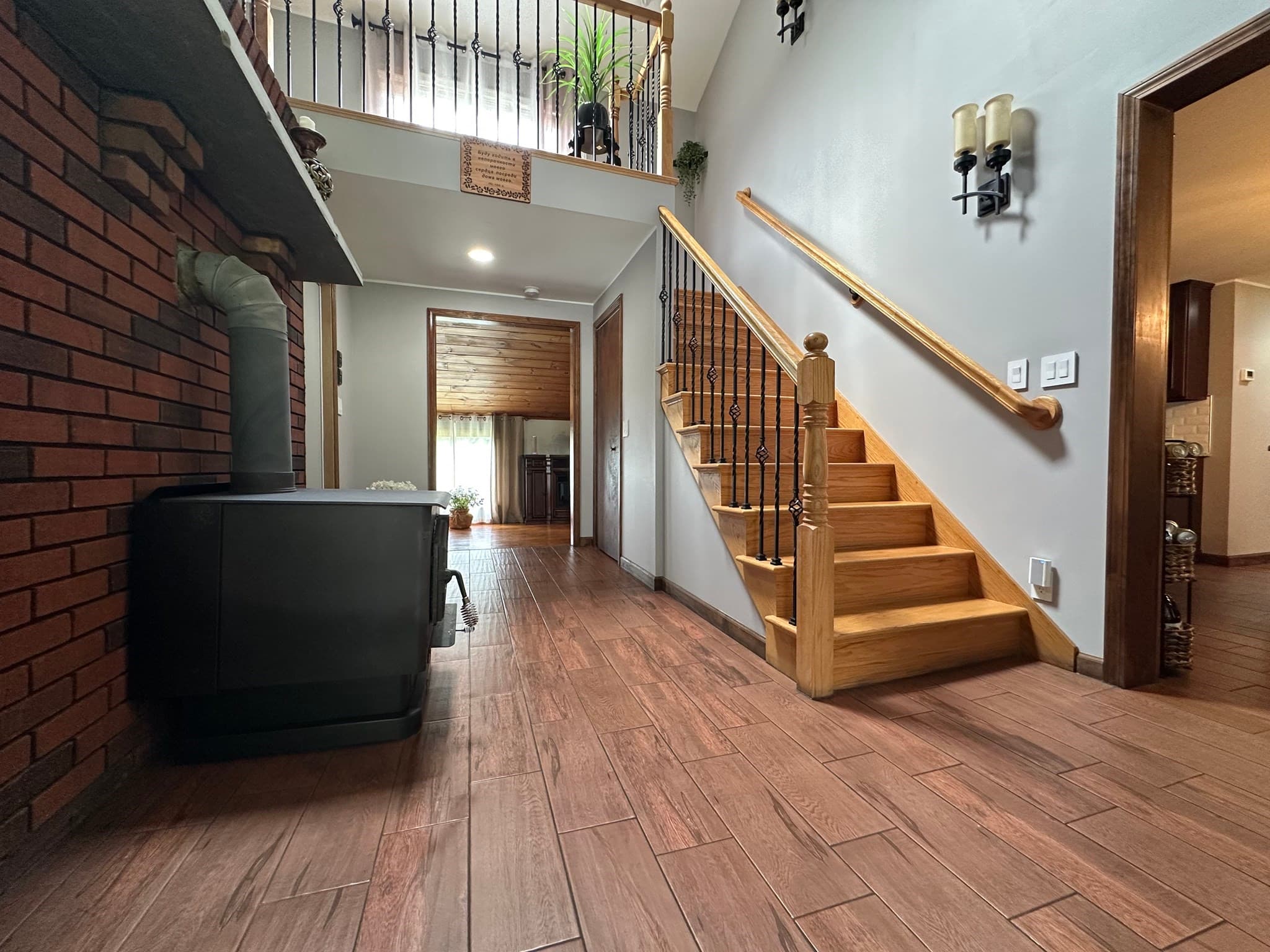 Single Family Residence at 170 Timberidge Drive, Russell MA 01071, photo 4 of 31