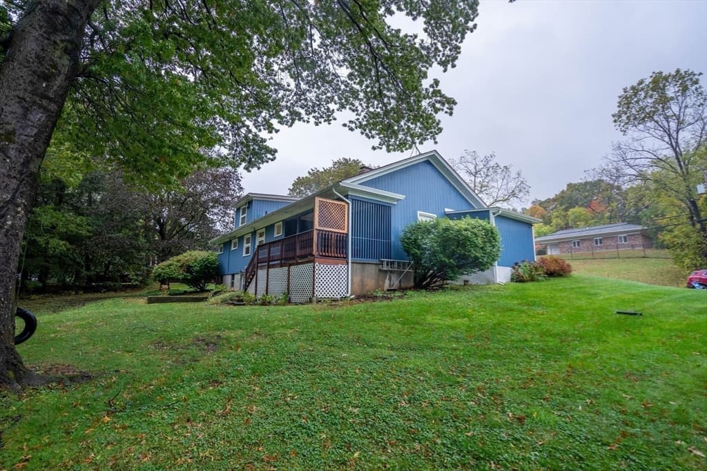 Single Family Residence at 97 Parkton Ave, Worcester MA 01605, photo 13 of 32