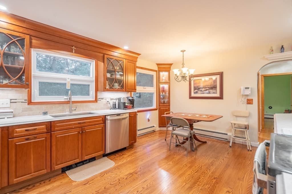 Single Family Residence at 97 Parkton Ave, Worcester MA 01605, photo 26 of 32