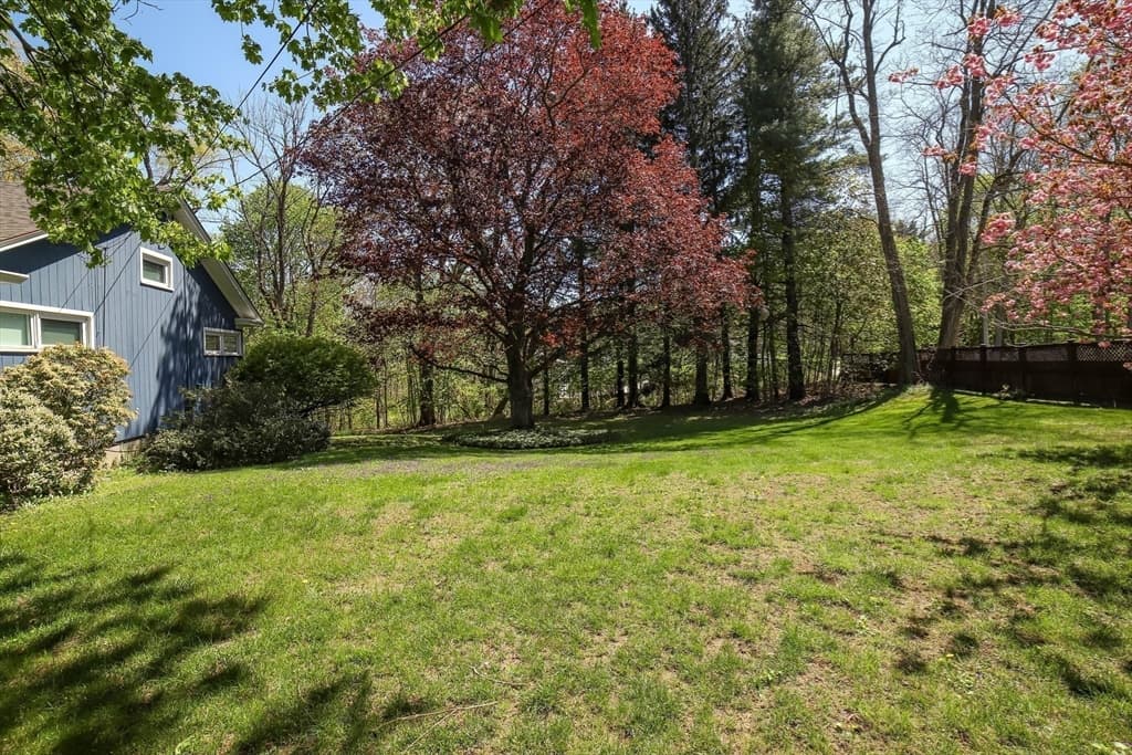 Single Family Residence at 97 Parkton Ave, Worcester MA 01605, photo 7 of 32