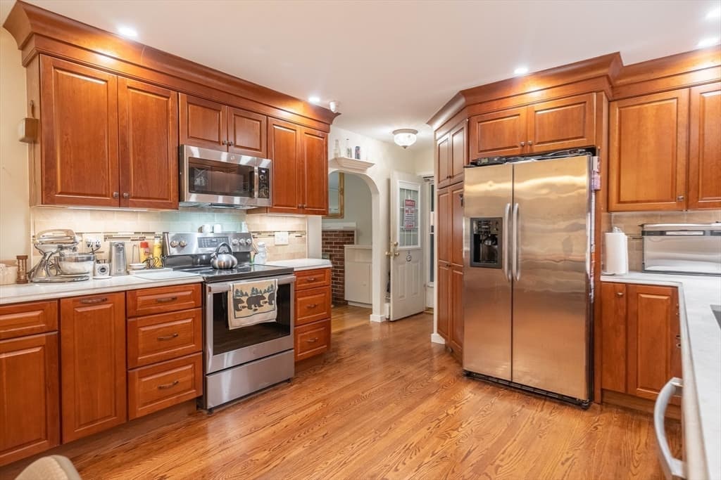 Single Family Residence at 97 Parkton Ave, Worcester MA 01605, photo 25 of 32
