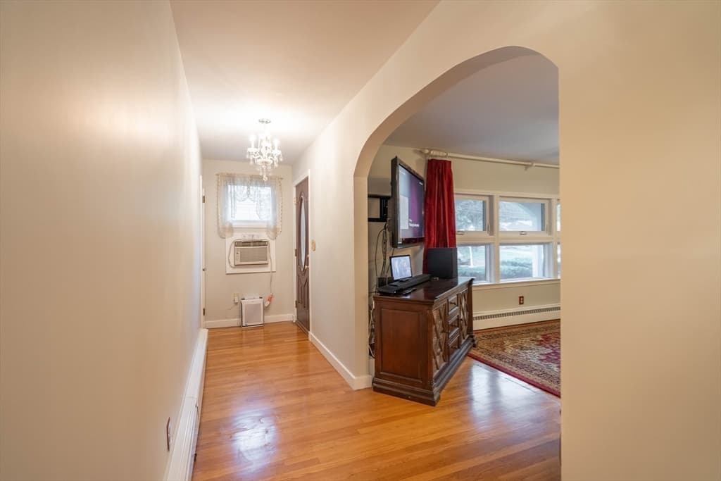 Single Family Residence at 97 Parkton Ave, Worcester MA 01605, photo 21 of 32