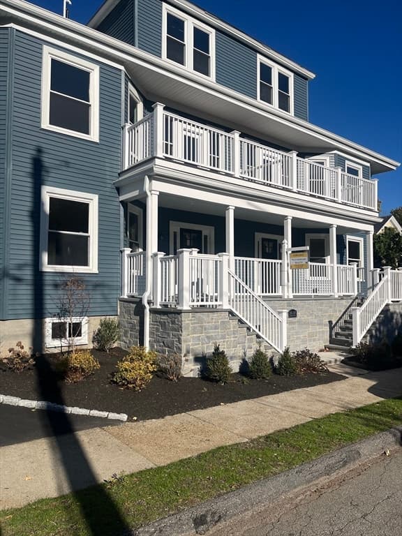 Condominium at 33 George St. # 33, Newton MA 02458, photo 3 of 10