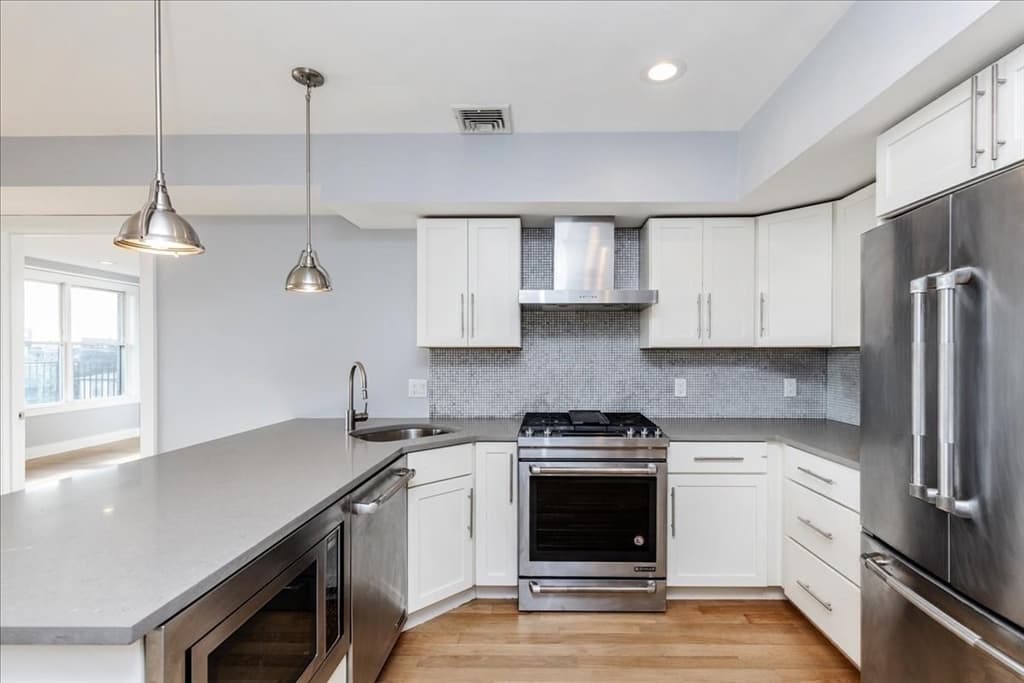 150 W. Broadway # 418, Boston MA 02127 photo 6