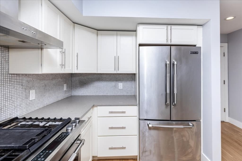 150 W. Broadway # 418, Boston MA 02127 photo 7