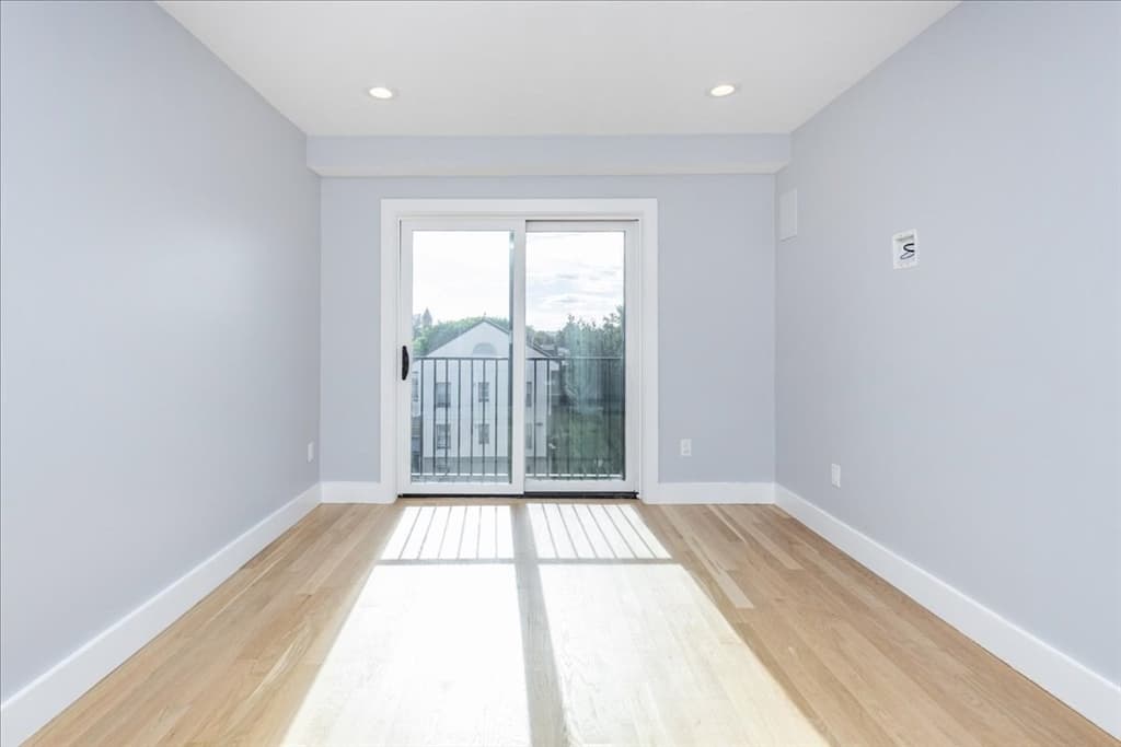 150 W. Broadway # 418, Boston MA 02127 photo 38