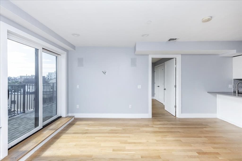 150 W. Broadway # 418, Boston MA 02127 photo 35