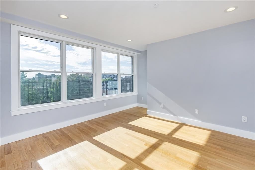 150 W. Broadway # 418, Boston MA 02127 photo 25