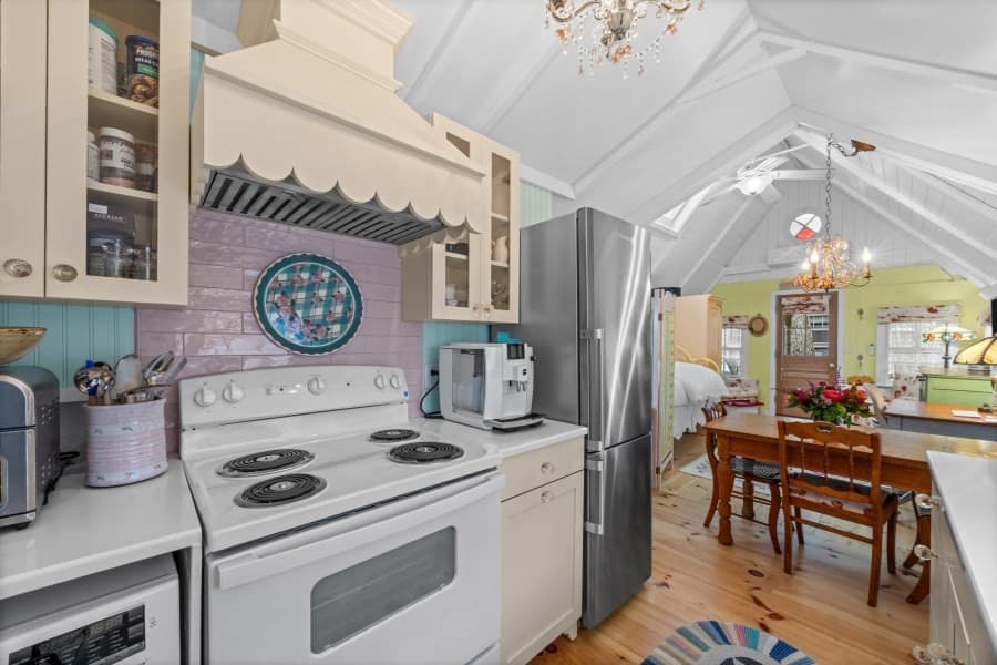 Single Family Residence at 2 Lincoln Ave, Oak Bluffs MA 02557, photo 12 of 20
