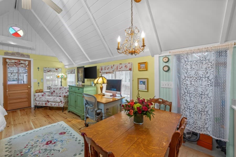 Single Family Residence at 2 Lincoln Ave, Oak Bluffs MA 02557, photo 14 of 20