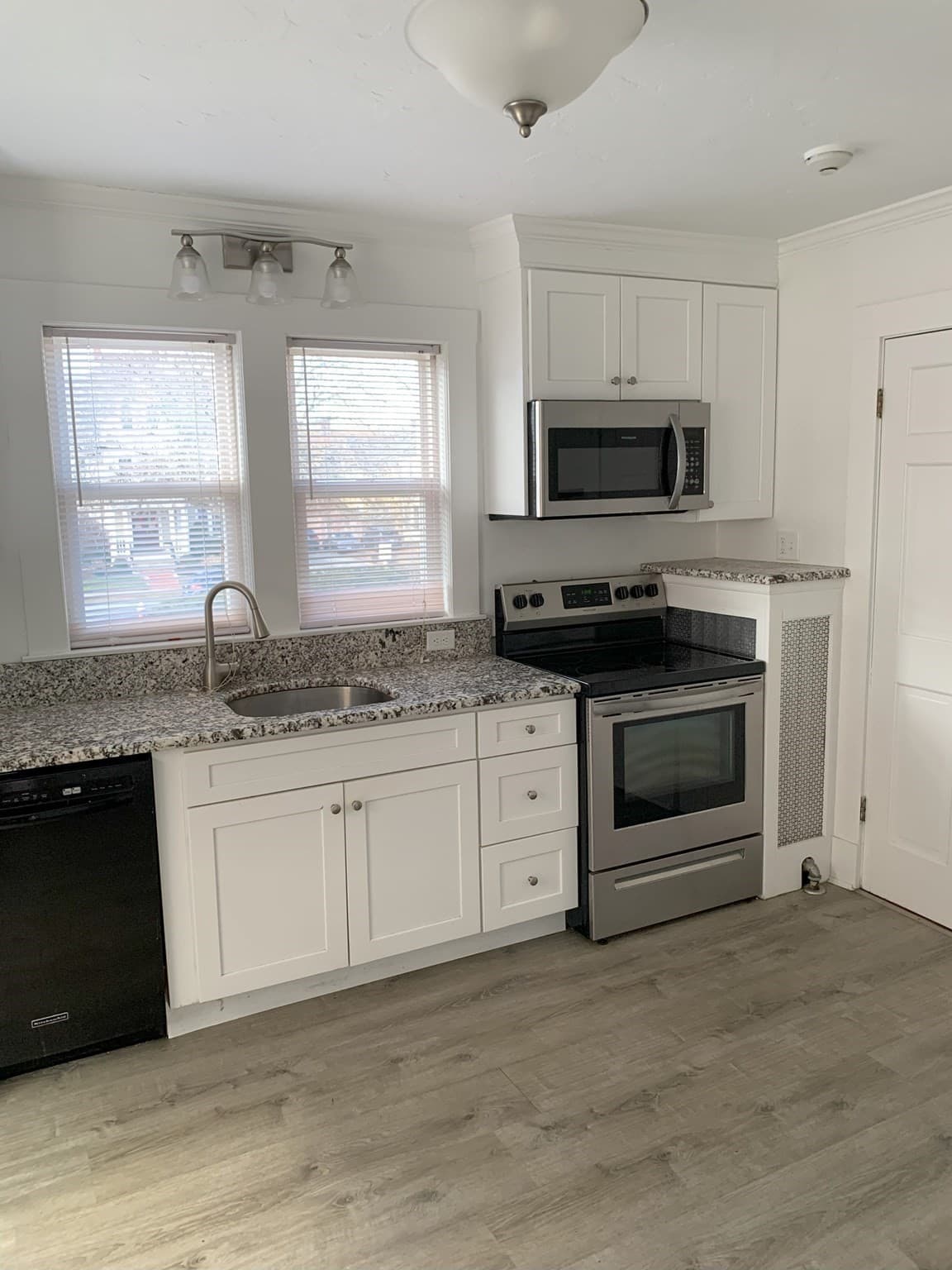 5-9 Family at 5-7 Abbott Street, Wellesley MA 02482, photo 26 of 28