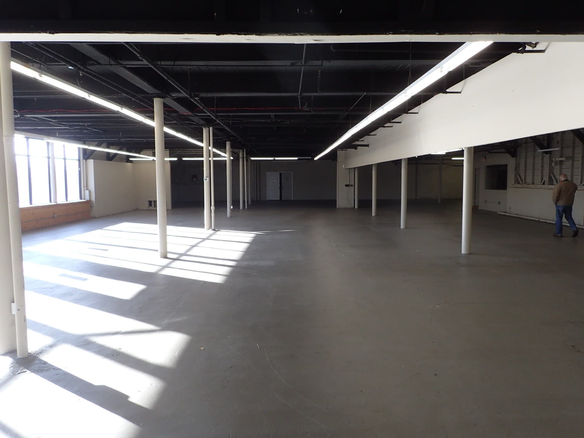 Commercial Sale at 380 Main St, Gardner MA 01440, photo 4 of 7