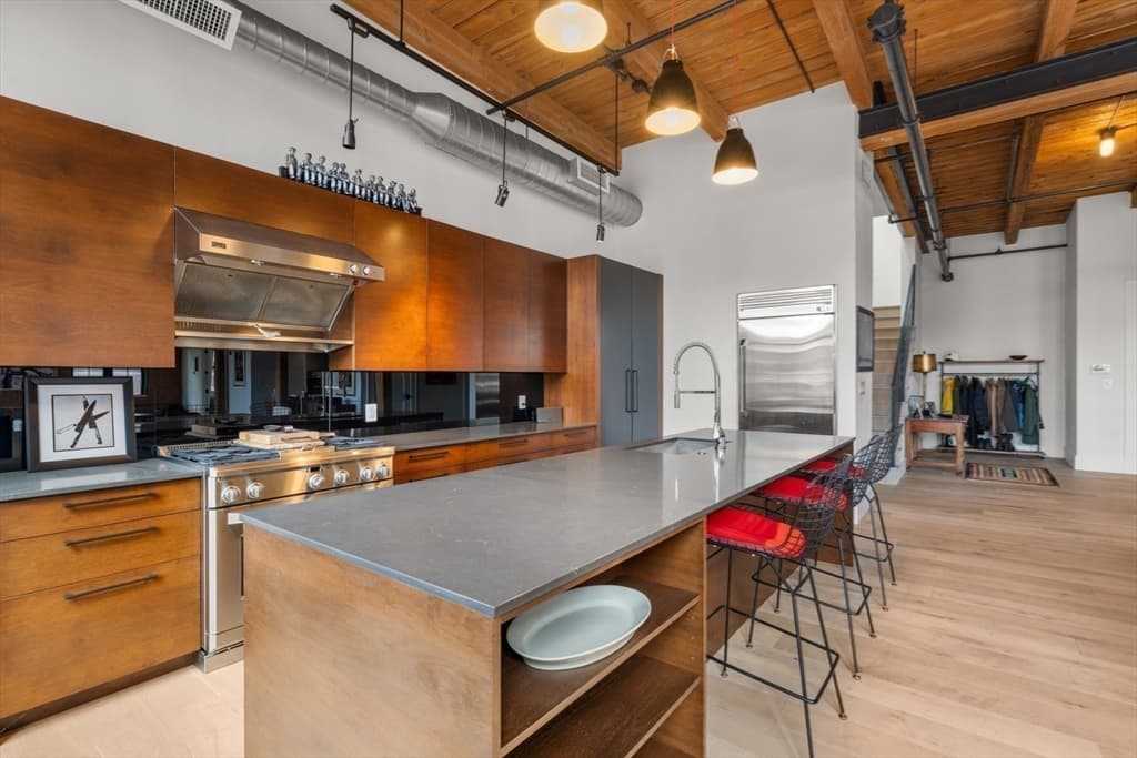49 Melcher St # 502, Boston MA 02210 photo 5