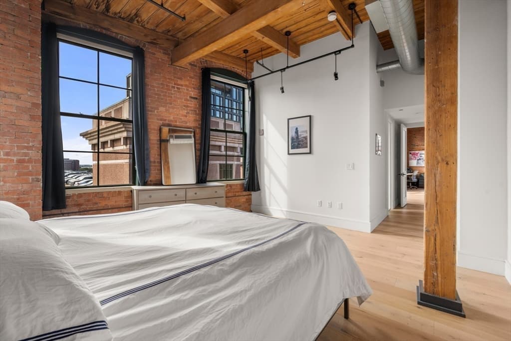 49 Melcher St # 502, Boston MA 02210 photo 18