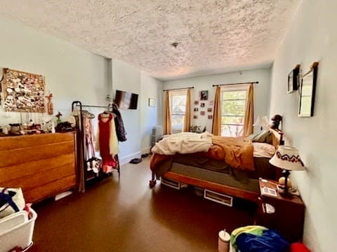 301-303 Linden St, Holyoke MA 01040 photo 15
