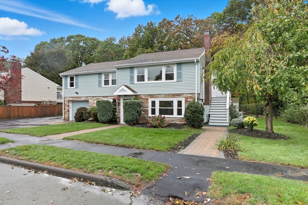 Single Family Residence at 12 Mansfield St, Peabody MA 01960, Peabody, photo 2 of 25