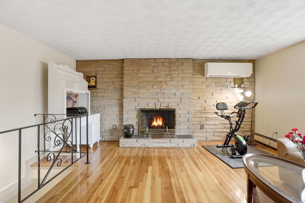 Single Family Residence at 12 Mansfield St, Peabody MA 01960, Peabody, photo 18 of 25