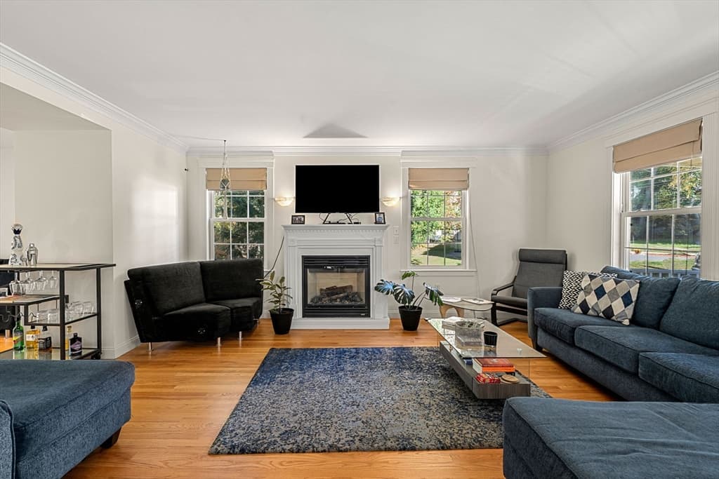 Single Family Residence at 50 Heron St, Boston MA 02132, Boston, photo 12 of 39