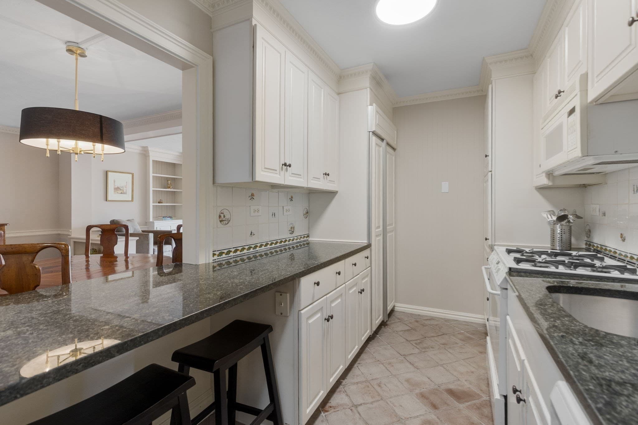 Condominium at 6 Whittier Pl, Boston MA 02114, photo 4 of 31