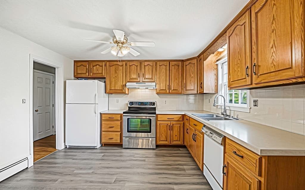 45 Daytona Ave, Framingham MA 01702 photo 6