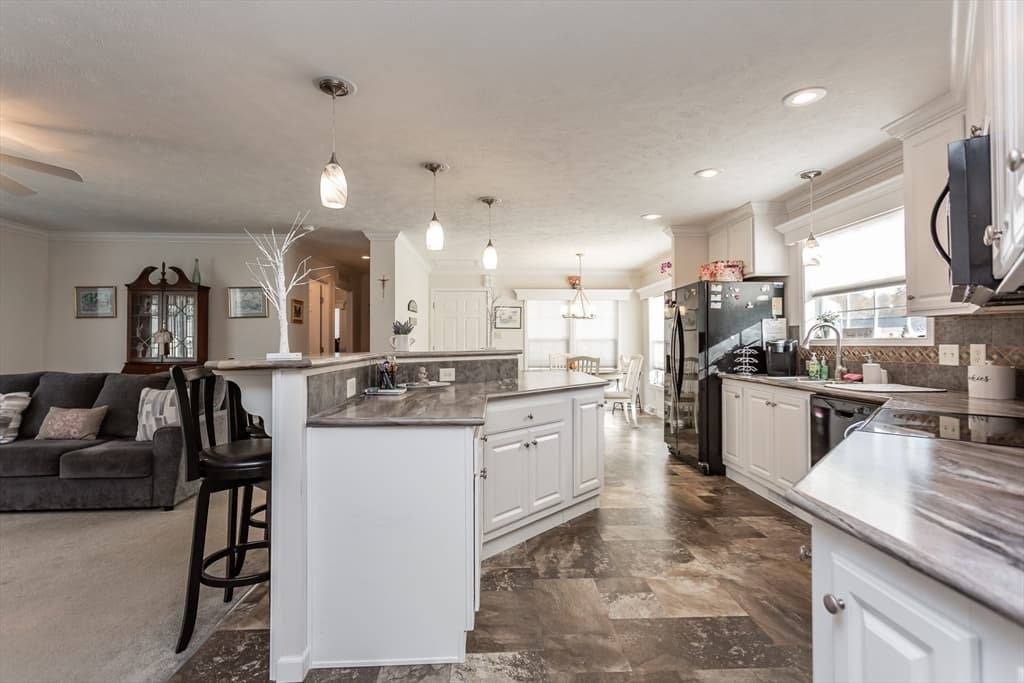 37 Bluejay Street, Tiverton RI 02878 photo 7