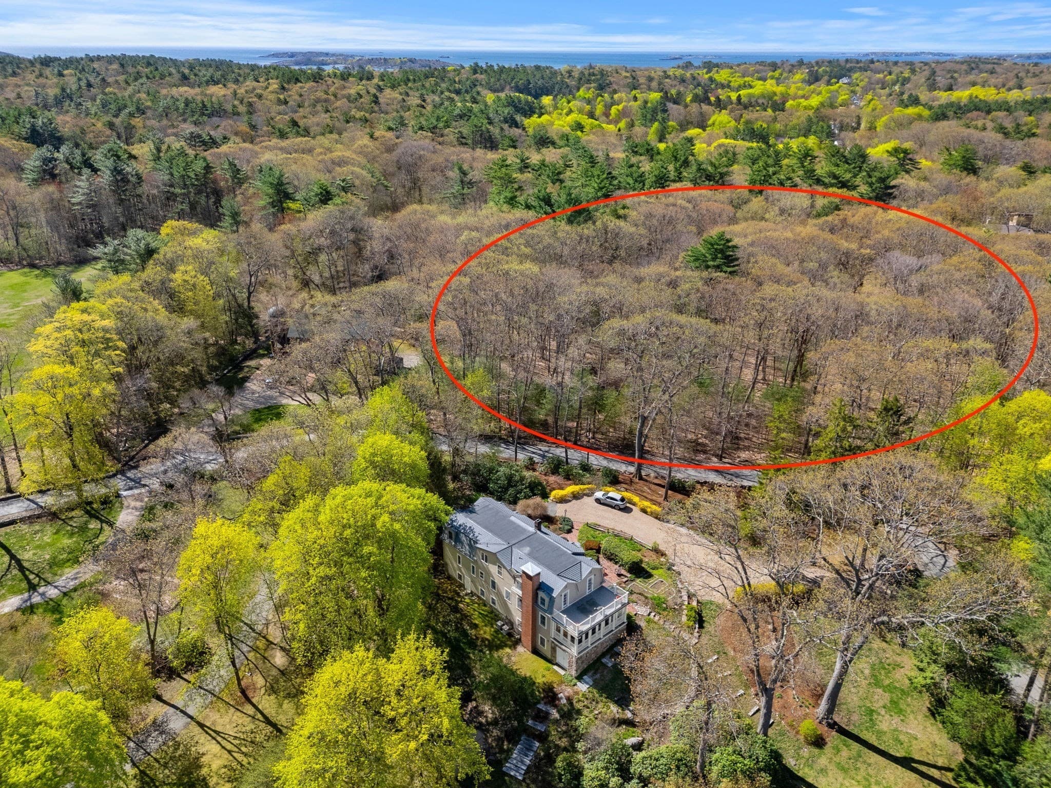 Residential at 7 Preston Pl, Beverly MA 01915, photo 2 of 9