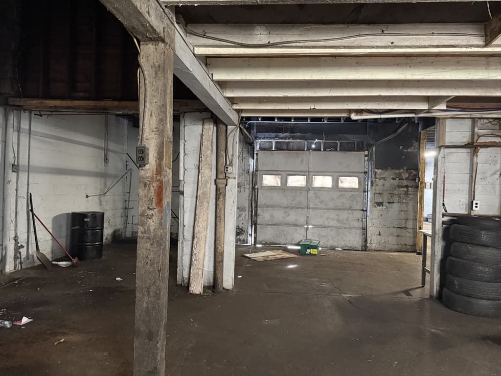 31 Scott St, New Bedford MA 02744 photo 12
