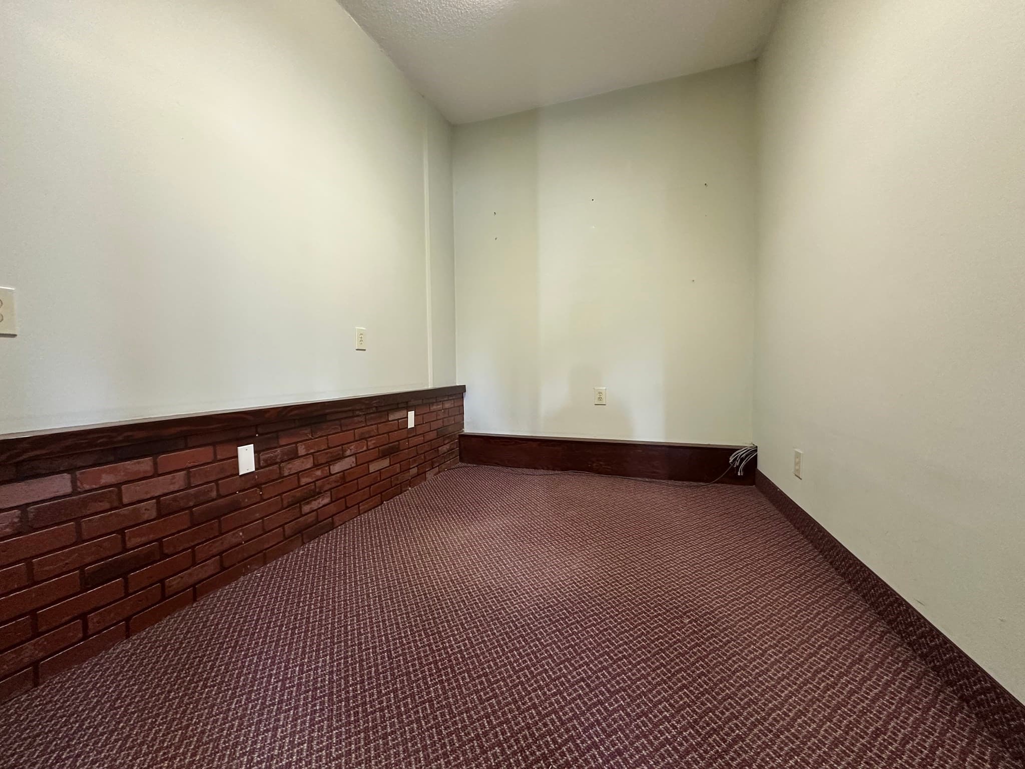 Commercial Sale at 386 Chicopee Street, Chicopee MA 01013, photo 17 of 17
