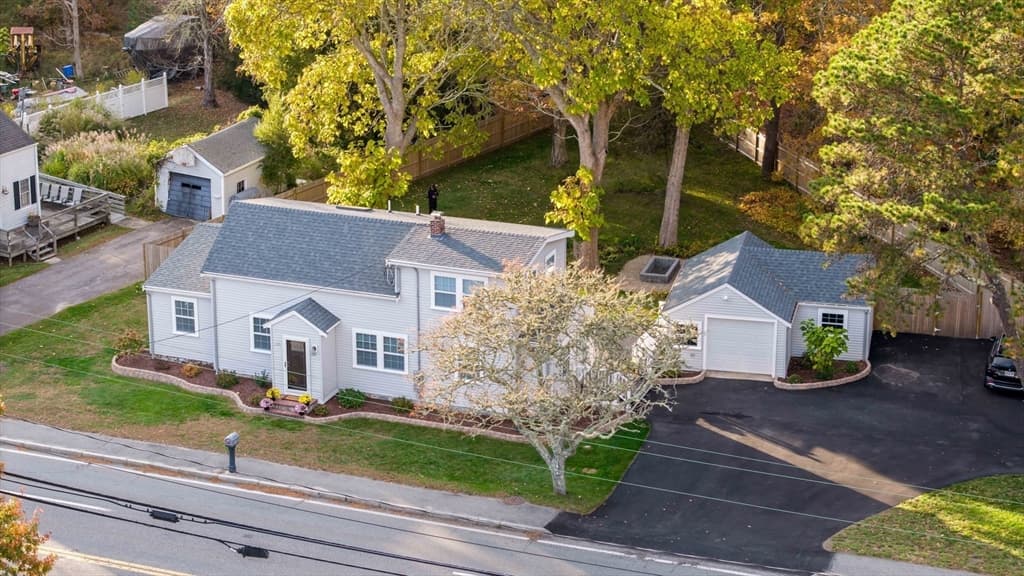 Single Family Residence at 245 Wareham Rd, Marion MA 02738, Marion, photo 3 of 42