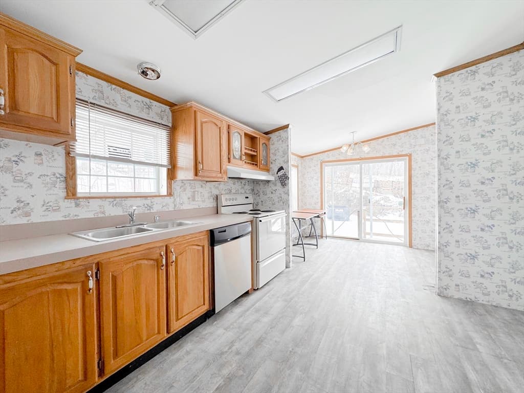 Commercial Sale at 25 Popes Ln, Danvers MA 01923, photo 10 of 42