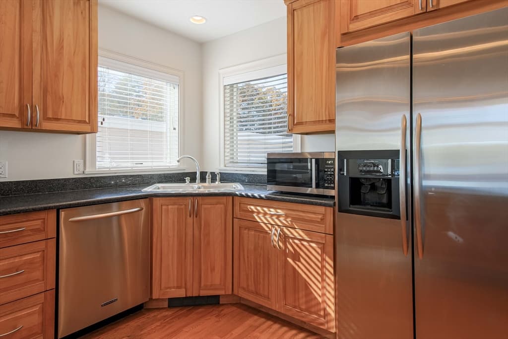 Single Family Residence at 26 Cedar Lake Dr, Sturbridge MA 01566, Sturbridge, photo 22 of 37