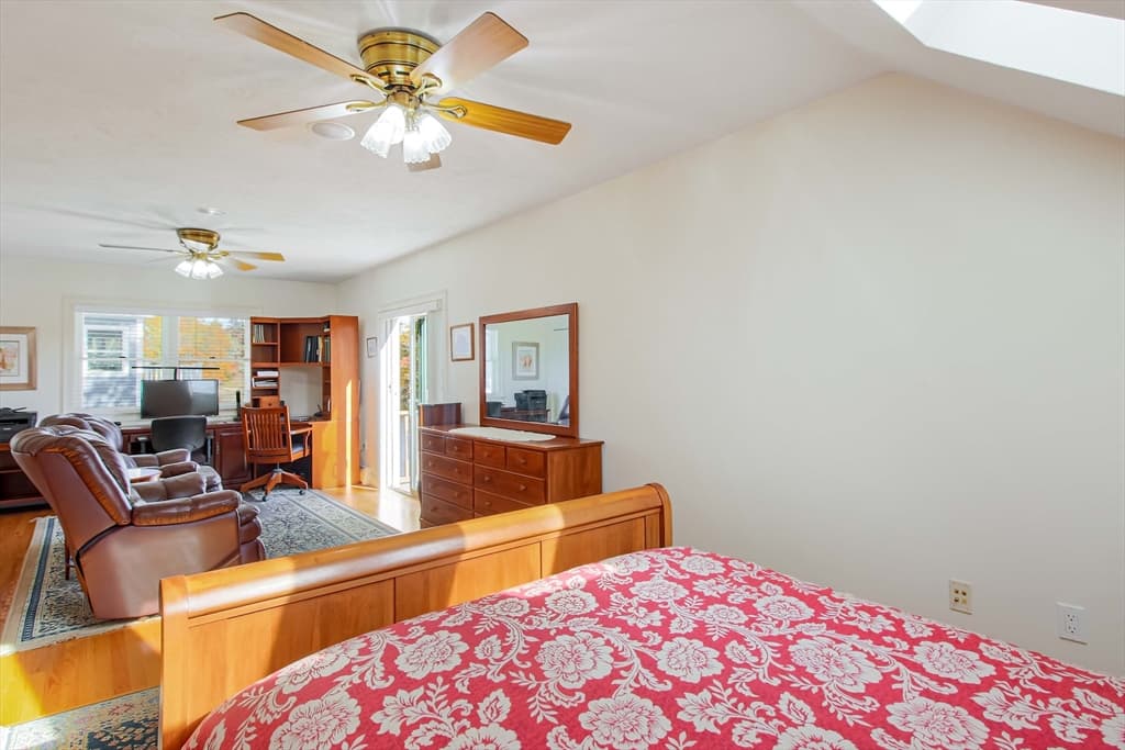 Single Family Residence at 26 Cedar Lake Dr, Sturbridge MA 01566, Sturbridge, photo 15 of 37