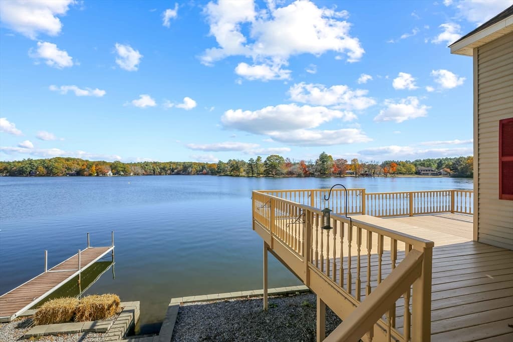 Single Family Residence at 26 Cedar Lake Dr, Sturbridge MA 01566, Sturbridge, photo 11 of 37