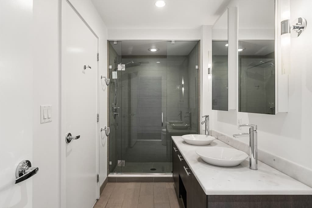 Condominium at 110 Stuart St # 19H, Boston MA 02116, photo 12 of 24
