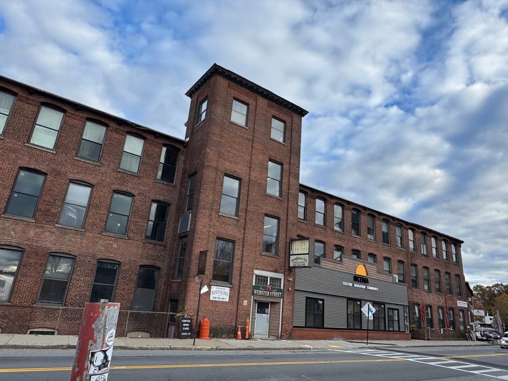 6B Jacques St, Worcester MA 01603