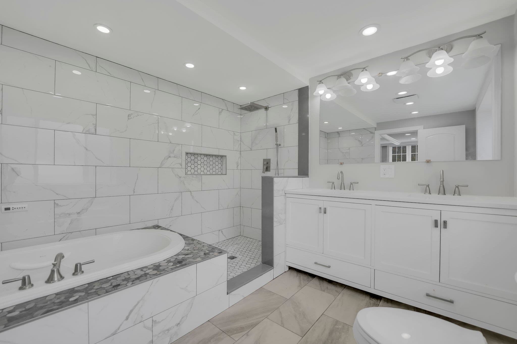 Single Family Residence at 128 Old Bedford Rd, Westport MA 02790, photo 23 of 41