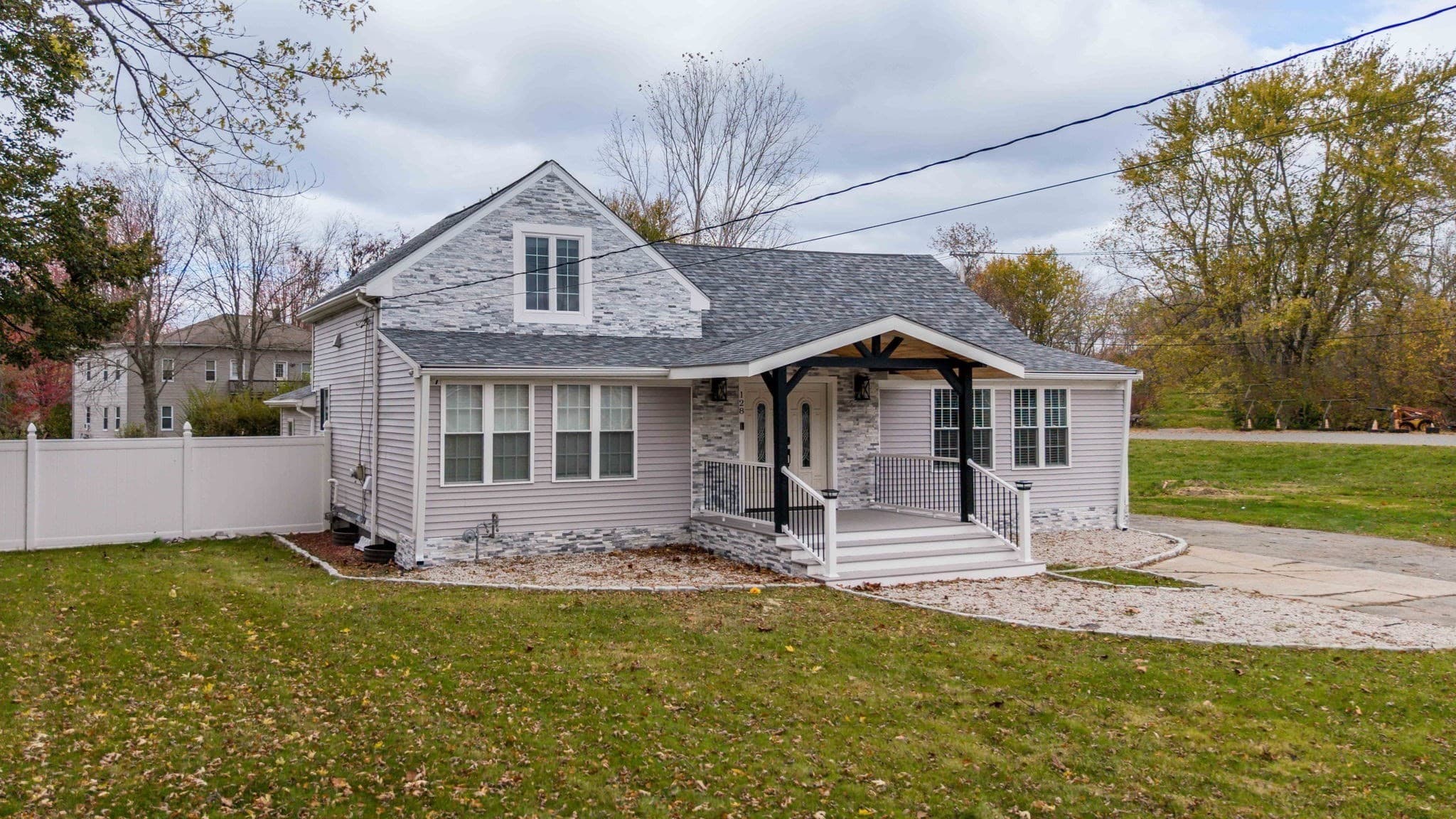 Single Family Residence at 128 Old Bedford Rd, Westport MA 02790, photo 2 of 41