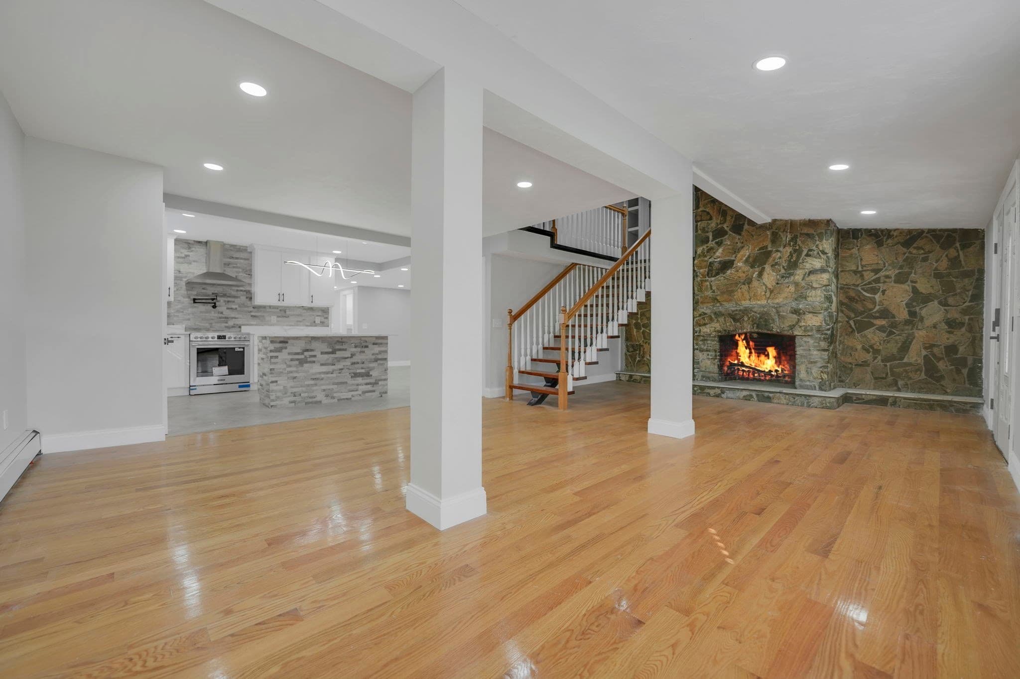 Single Family Residence at 128 Old Bedford Rd, Westport MA 02790, photo 6 of 41