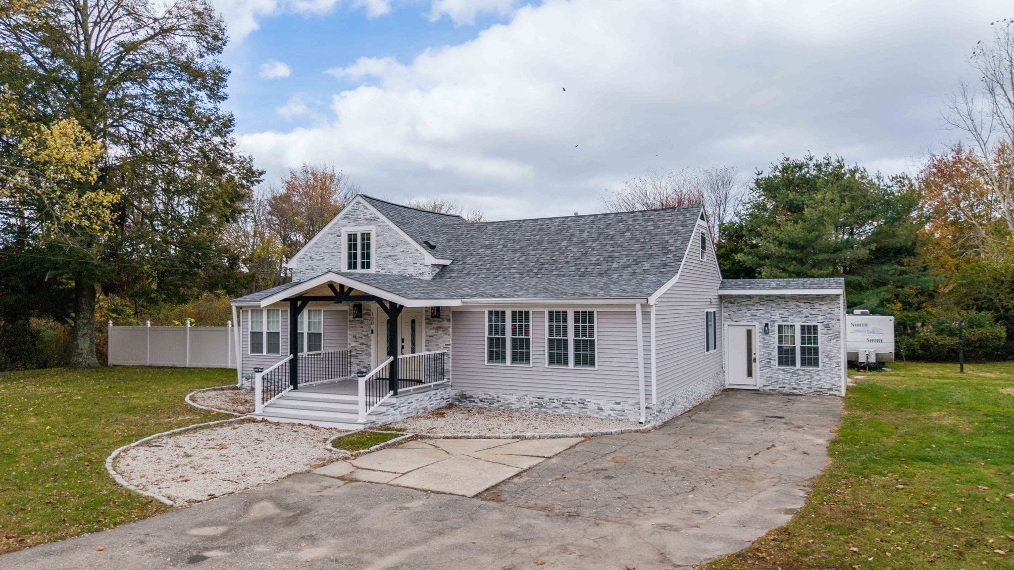 Single Family Residence at 128 Old Bedford Rd, Westport MA 02790, photo 4 of 41