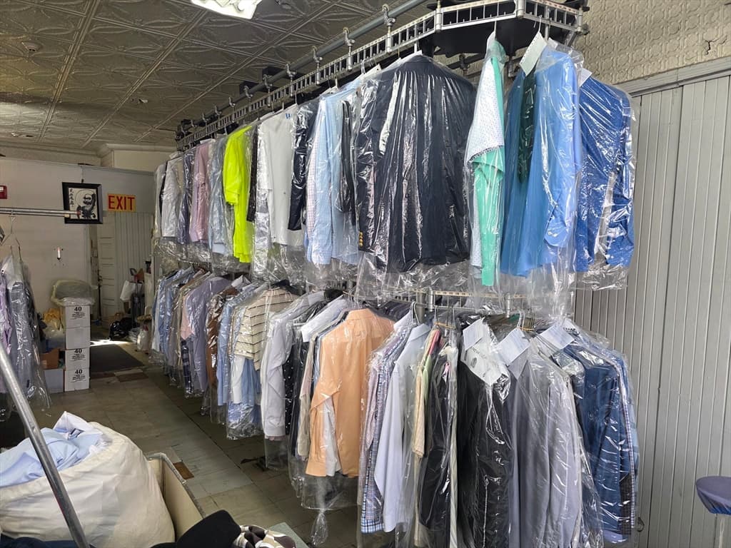 1 Confidential St, Newton MA 02464