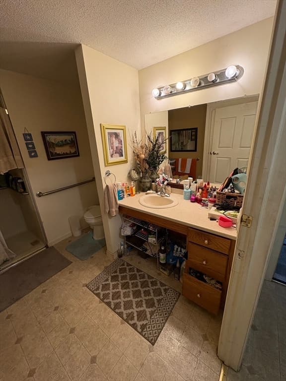 Single Family Residence at 958 Main St, Holyoke MA 01040, Holyoke, photo 8 of 18