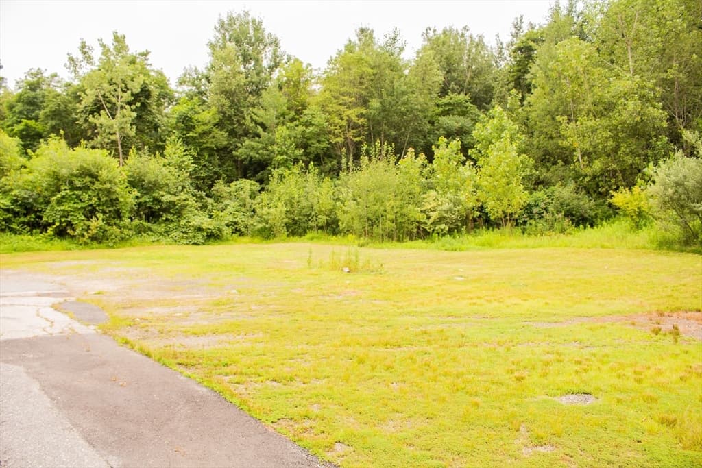 Commercial Sale at 8 Englewood Street /Lot 0, Webster MA 01570, photo 7 of 37
