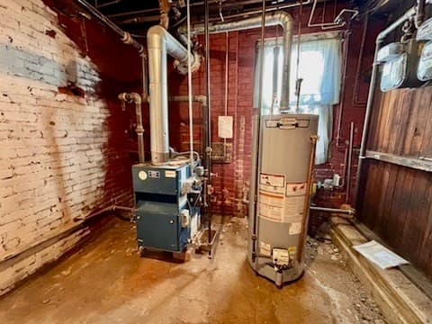 301-303 Linden St, Holyoke MA 01040 photo 23